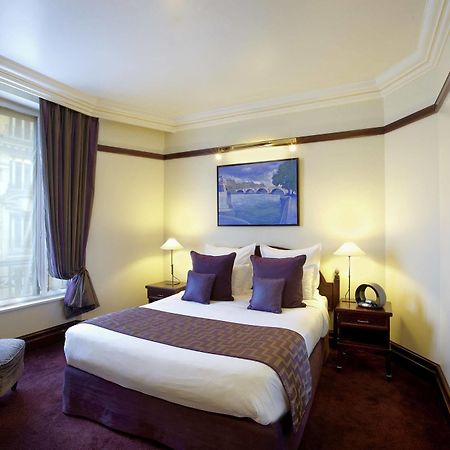 Hotel Pont Royal Paris Exteriör bild A room at the hotel
