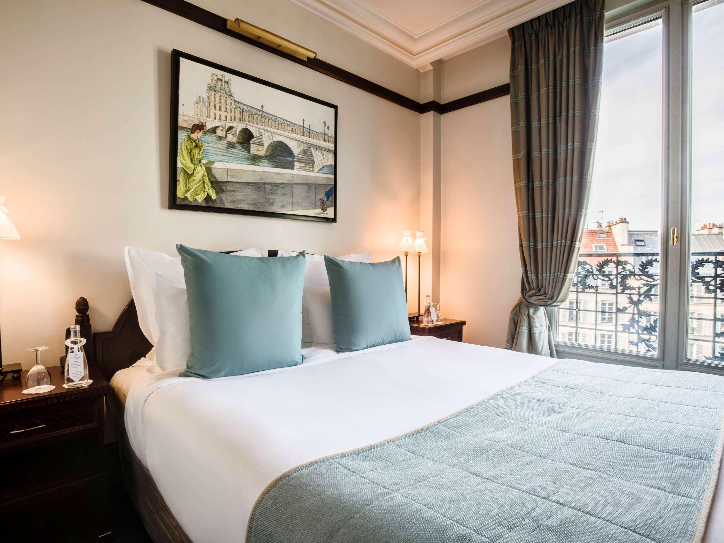 Hotel Pont Royal Paris Exteriör bild A room at the hotel