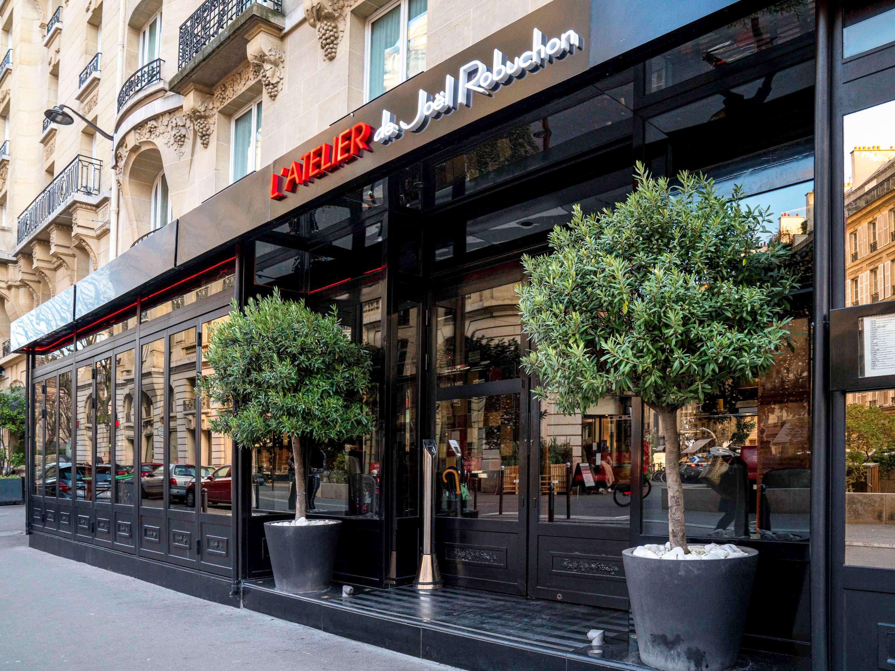Hotel Pont Royal Paris Exteriör bild Paul restaurant in Paris